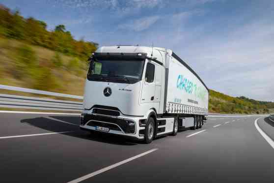 2024 Mercedes-Benz eActros 600 EV truck can do the long haul image