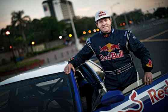 Drift star Rhys Millen performs on Roxas Boulevard image