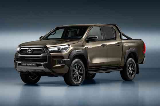 Electro-Lux: Toyota reveals 2024 Hilux Hybrid with 48V system image