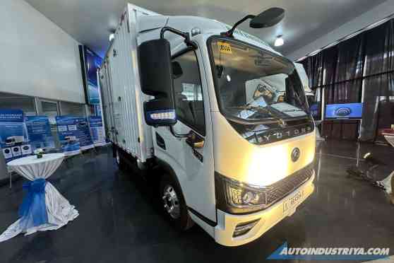 2024 Yutong T5 EV Light Truck now in PH image