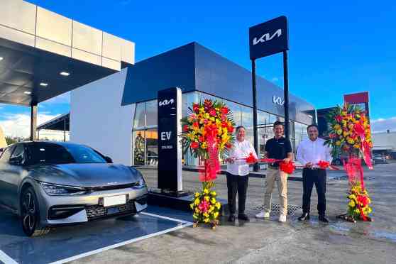 Kia Bacoor officially opens its doors image