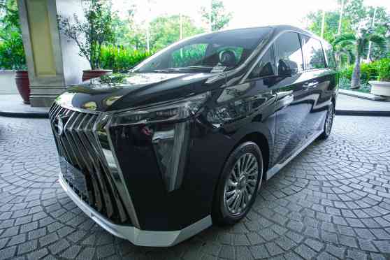2024 GAC M8 luxury MPV launches this February image