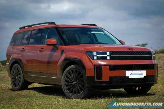 Here are the specs, features, variants of 2024 Hyundai Santa Fe image