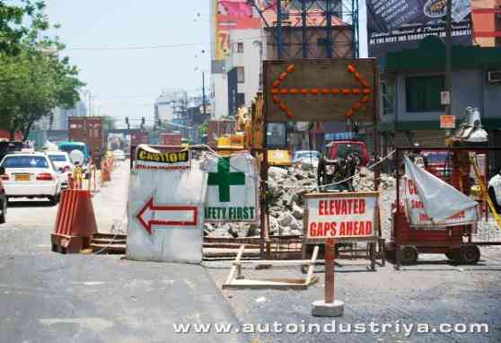 PNoy approves PhP2.01B budget for road safety and maintenance image