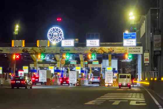 NAIAX toll plaza (Newport) now pass thru, barriers now at exits image