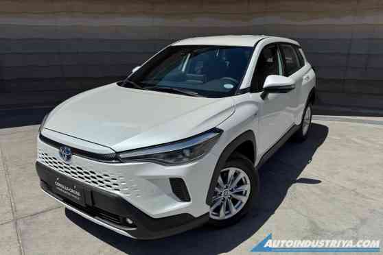 2024 Toyota Corolla Cross facelift starts PHP 1.498M; all hybrid lineup image