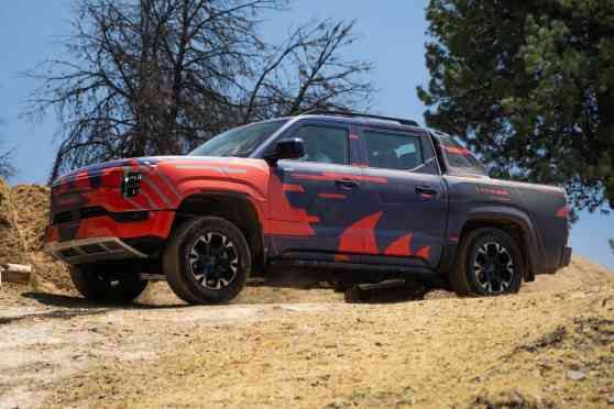 BYD's upcoming pickup truck will be a PHEV with 480 HP image