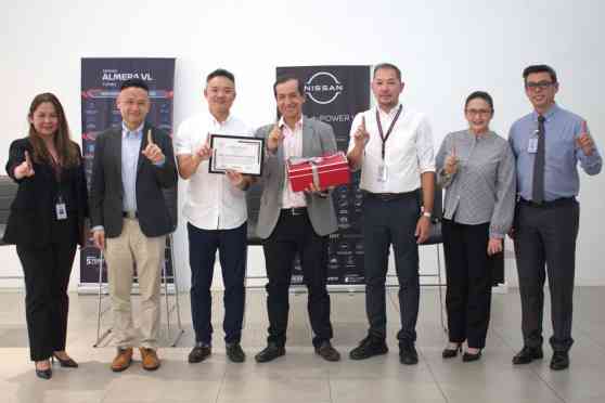 New Nissan PH president visits North EDSA dealership image