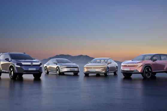 Auto China: Nissan shows its EVs, PHEVs of the future image