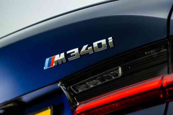 BMW to drop &lsquo;i&rsquo; in model name of upcoming gas vehicles image