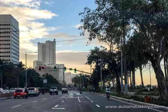 Like Ayala Ave, Roxas Blvd could have car-free Sundays image