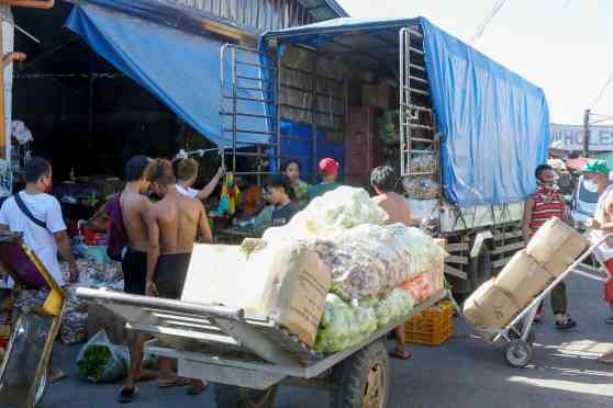 Up to PHP 156 toll rebate to be given to agri truckers starting June 1 image