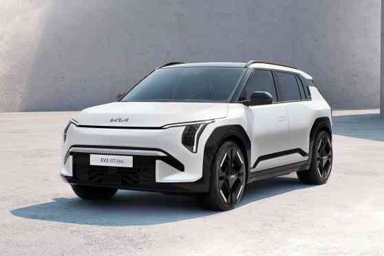 Small Car, Big Features: 2024 Kia EV3 revealed with 600 km range image