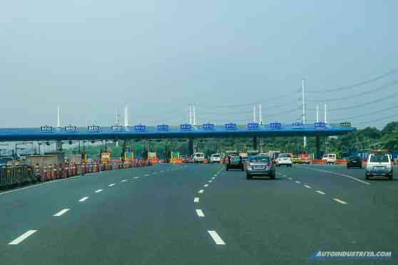 PBBM orders suspension of toll collection in CAVITEX, C5 Link image