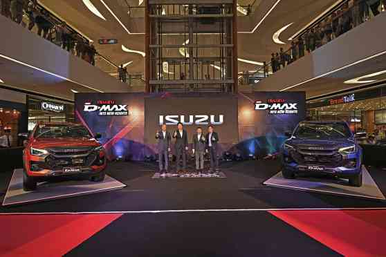 Isuzu PH wows Cebu with 2024 D-Max Mall Tour, 4x4 Action Playground image