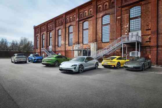 Porsche is top premium brand in J.D. Power quality study image