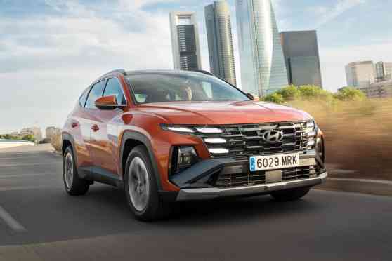 Hyundai PH updates 2025 Tucson with new face and a hybrid image
