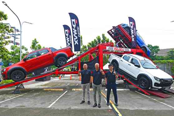 Isuzu PH brings 2024 D-Max Mall Tour, 4x4 Action Playground to Davao image