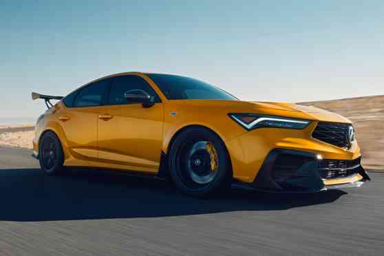 Acura turns Integra Type S to race car mode with HRC Prototype image