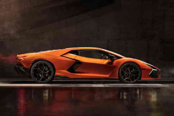 Lamborghini Revuelto V12 hybrid coming soon to PH? image