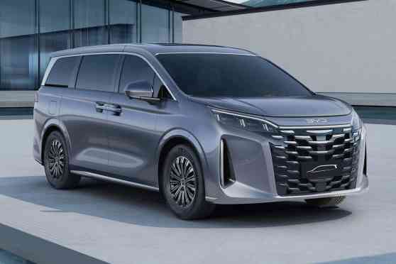 BYD puts range extender EV system to luxury MPV with Xia image