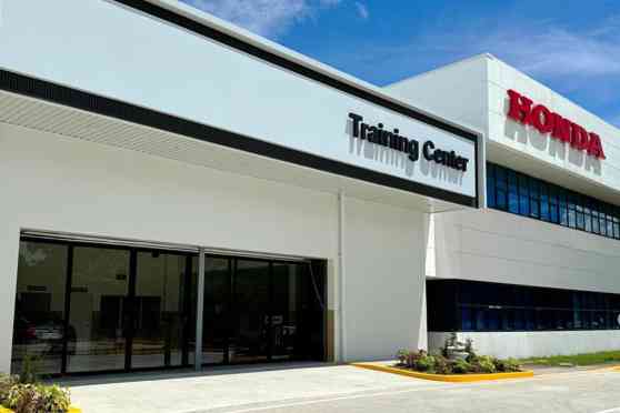 Honda Cars PH opens new parts warehouse, training center image