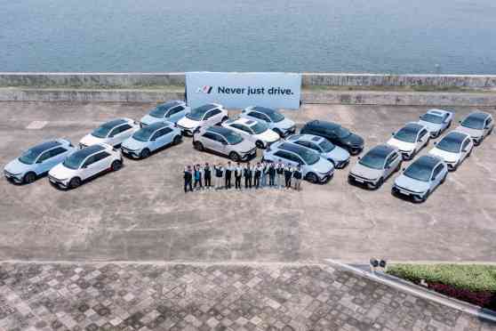 Hyundai Motor PH turns over first batch of N vehicles to customers image