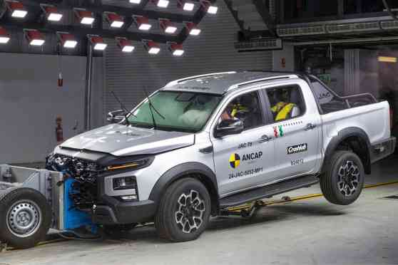 Upcoming JAC T9 gets five-star safety rating from ANCAP image