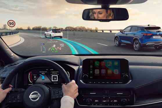 Nissan has a plan to reduce left lane hoggers image