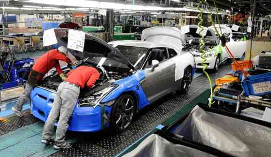 Nissan and Toyota to reduce plant capacity in Japan image