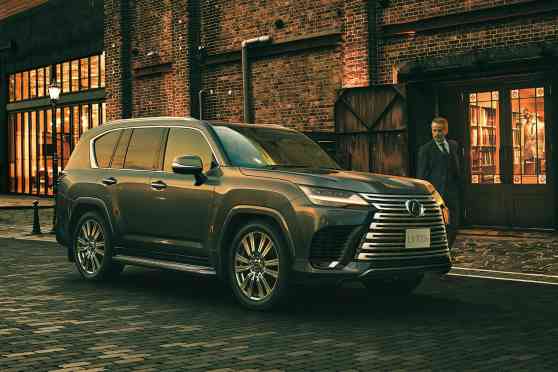 Lexus electrifies LX SUV with V6 twin-turbo hybrid image