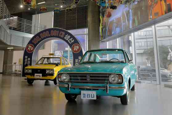Hyundai marks 100 million vehicles produced with historic exhibit image