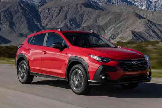 Subaru gives 2025 Crosstrek a bigger engine, more power image