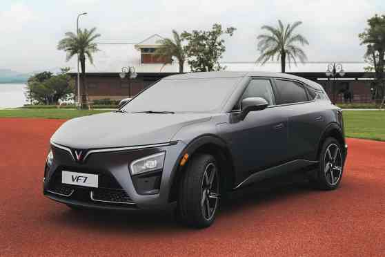 VinFast launching VF 7 at 2024 Philippine EV Summit image