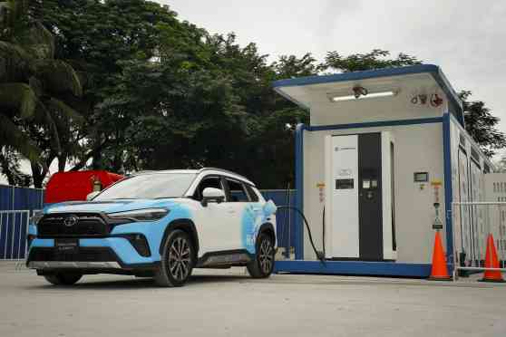 PIMS 2024: Toyota previews hydrogen-powered Corolla Cross H2 Concept image