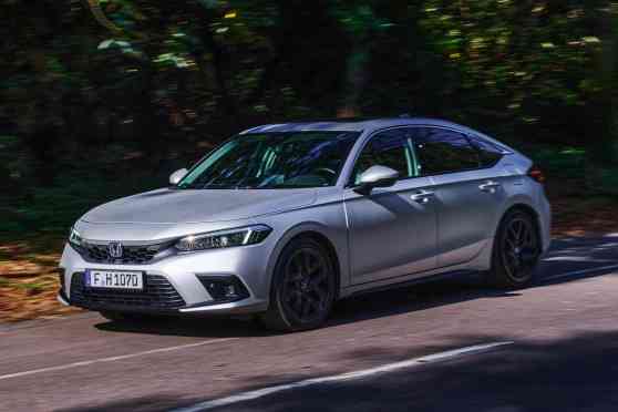 Honda celebrates 25 years of making hybrids with &ldquo;Silveriest&rdquo; Civic image