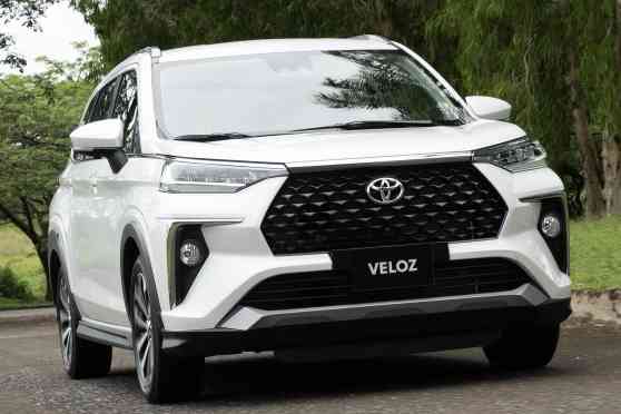 Toyota PH offers free emergency roadside assistance image