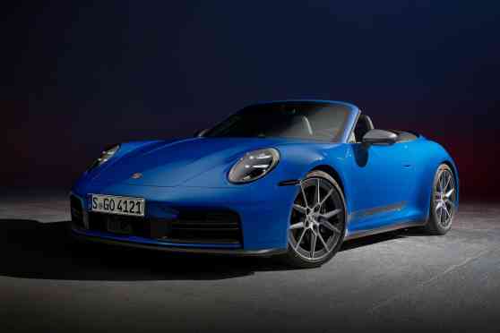 2025 Porsche 911 Carrera T gets drop-top version, manual only image