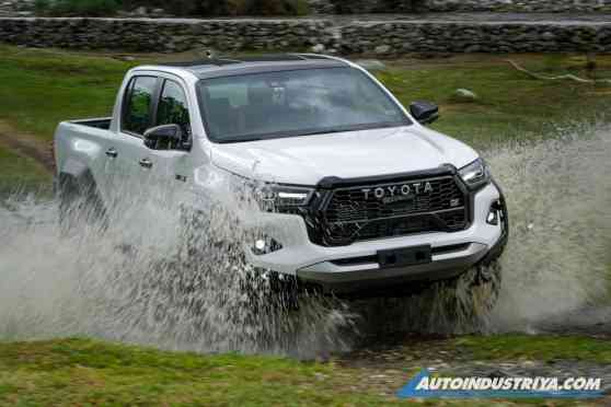 2024 Toyota Hilux GR Sport image