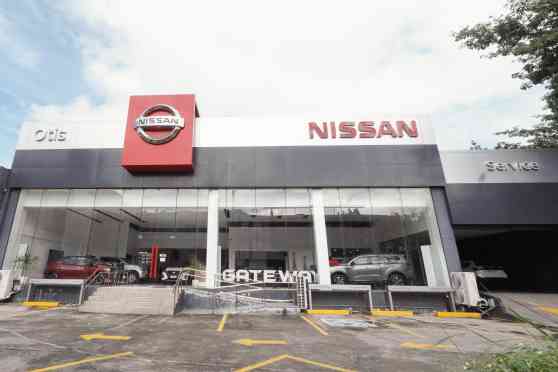 Gateway Group opens new NCR Body Repair Shop in Otis image