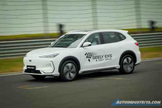 First Drive: Geely EX5 wants to join BEV market in PH image