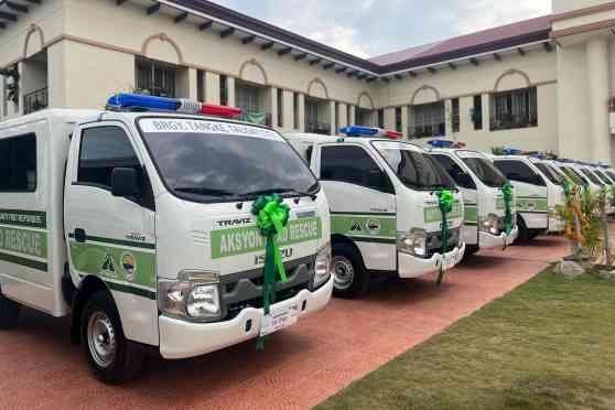 Isuzu PH boosts Talisay City's emergency response with 22 Traviz units image