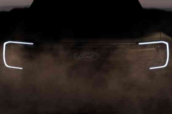 2026 Ford Ranger Super Duty wants to be the king of heavy lifting image