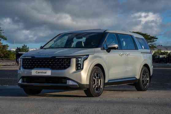 2025 Kia Carnival Turbo HEV can be yours for PHP 3.488M image