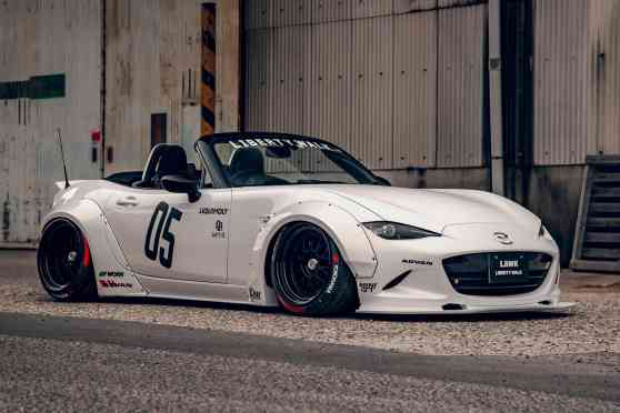 Slammed: Liberty Walk gives Mazda MX-5 ND the widebody it deserves image