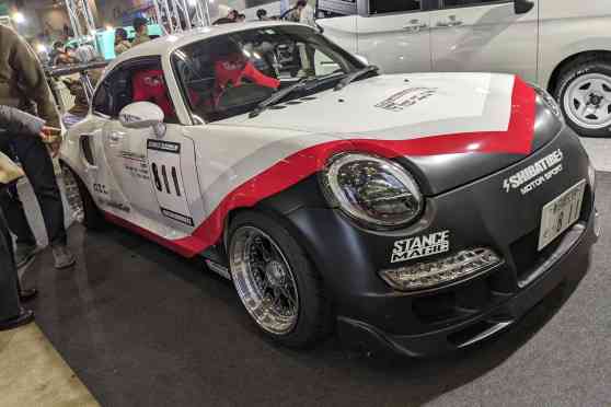 Tuner transforms Daihatsu Copen into a mini Porsche 911 image