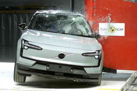 Euro NCAP: Volvo scores perfect five stars with EX30 image