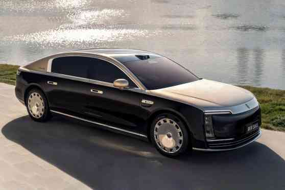 Huawei has a Maybach rival called Maextro S800 image