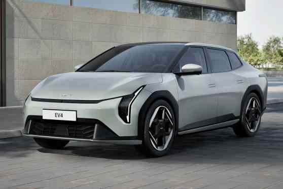 2025 Kia EV4 comes in sedan, hatchback body styles image