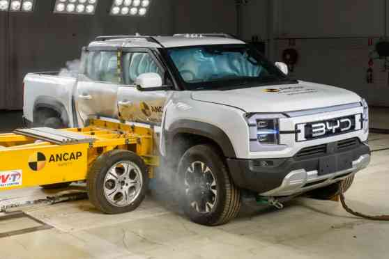 PH-bound BYD Shark 6 gets five-star safety rating from ANCAP image
